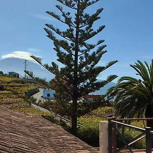 https://casa-canarina.tenerifehoteles.net